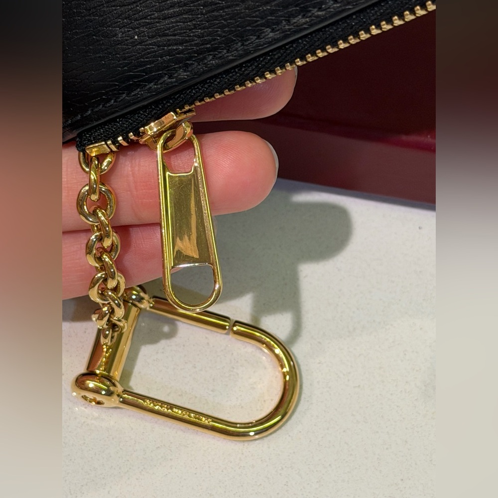 GUCCI Zip key case with script - Picture 7 of 15